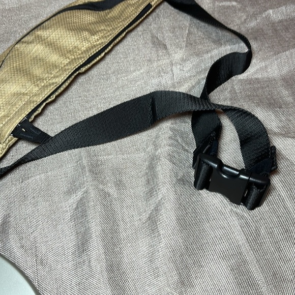 Nike Small Pack Bag UNISEX NWOT - Picture 11 of 12